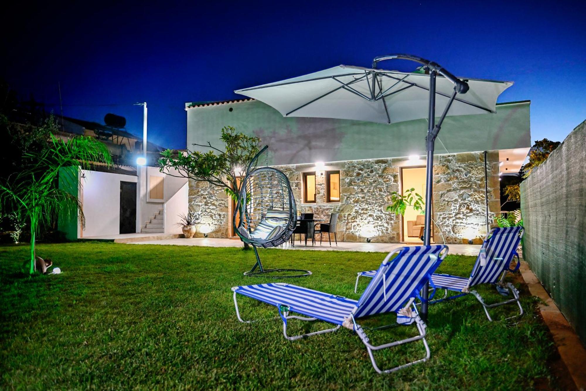 Eagle Bay Loft Apartment Kíssamos Екстериор снимка