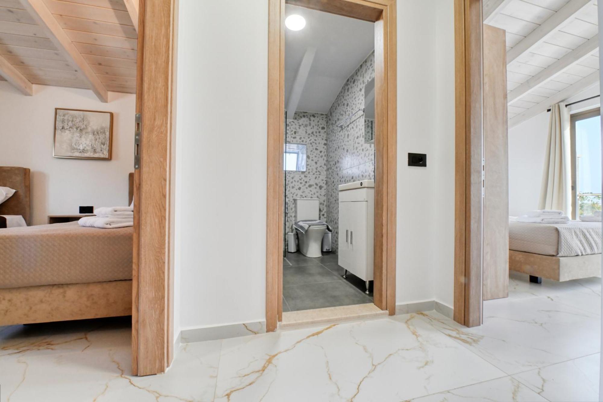 Eagle Bay Loft Apartment Kíssamos Екстериор снимка