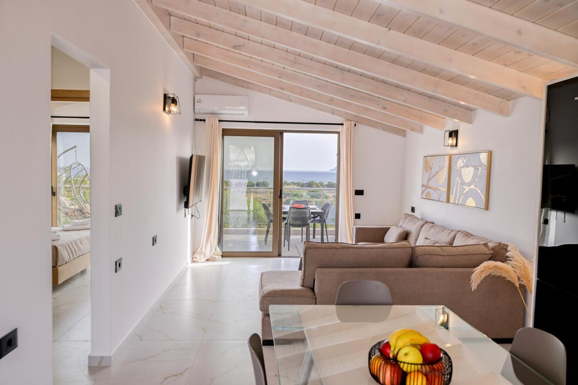 Eagle Bay Loft Apartment Kíssamos Екстериор снимка