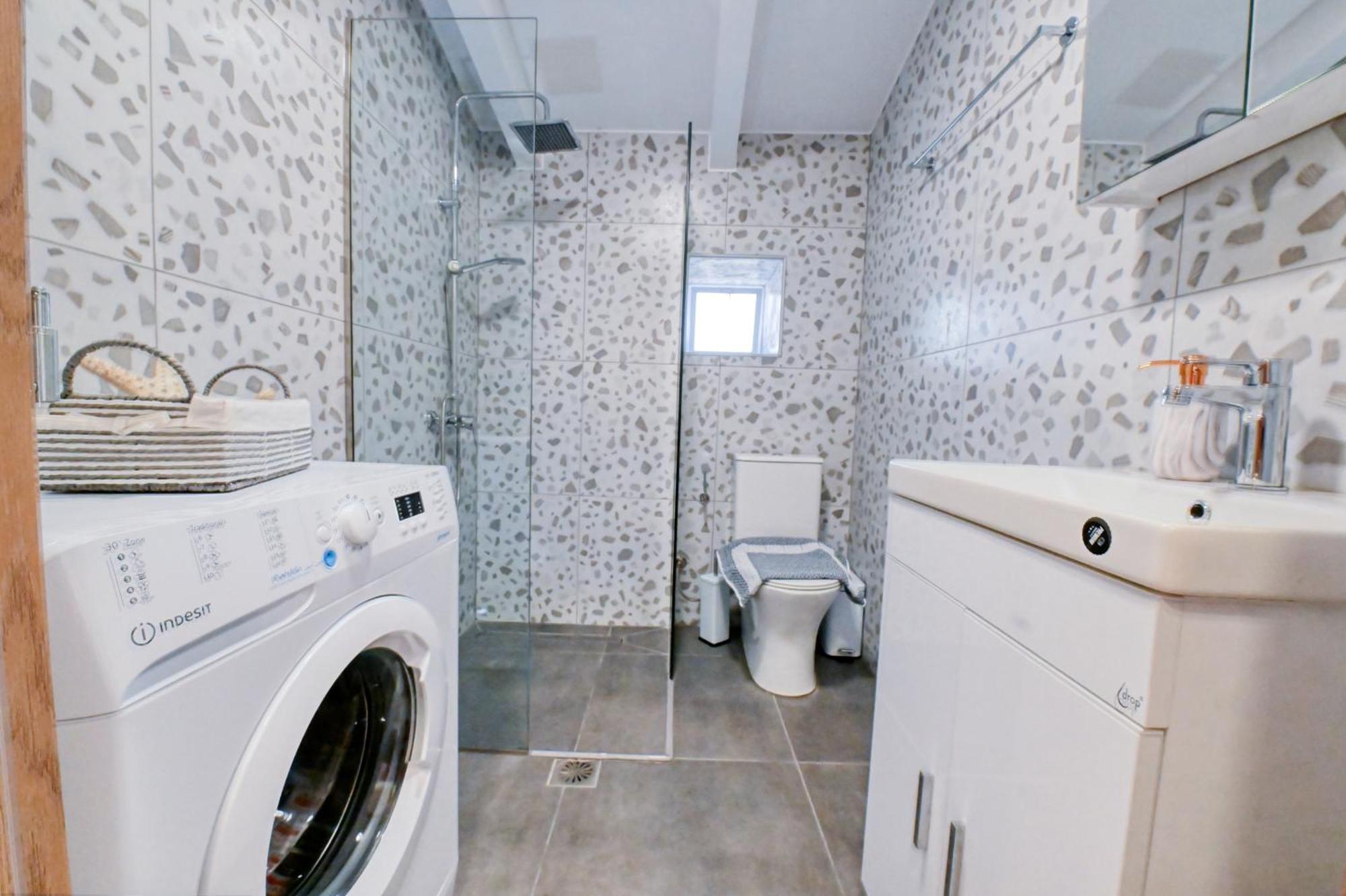 Eagle Bay Loft Apartment Kíssamos Екстериор снимка