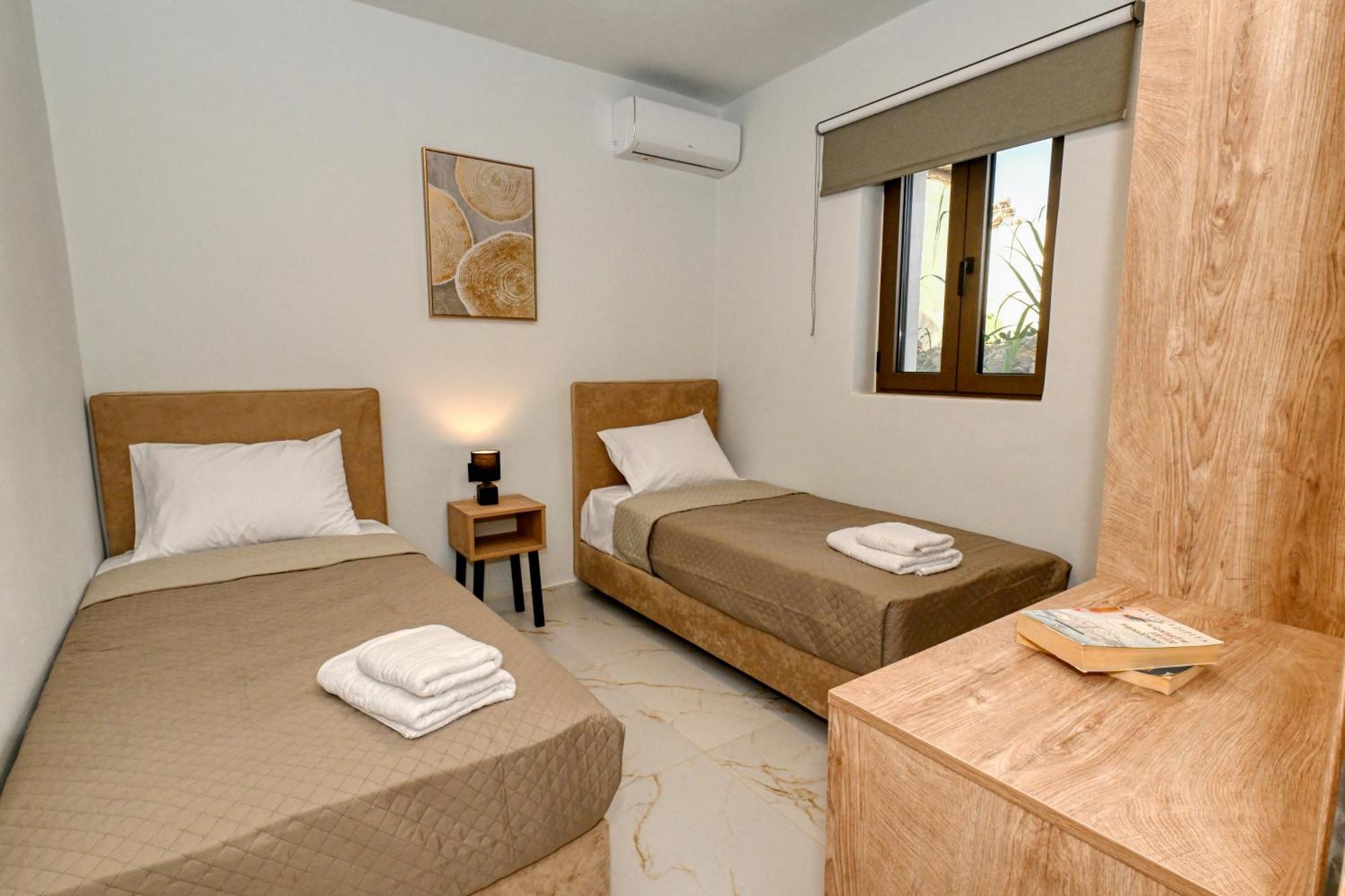 Eagle Bay Loft Apartment Kíssamos Екстериор снимка